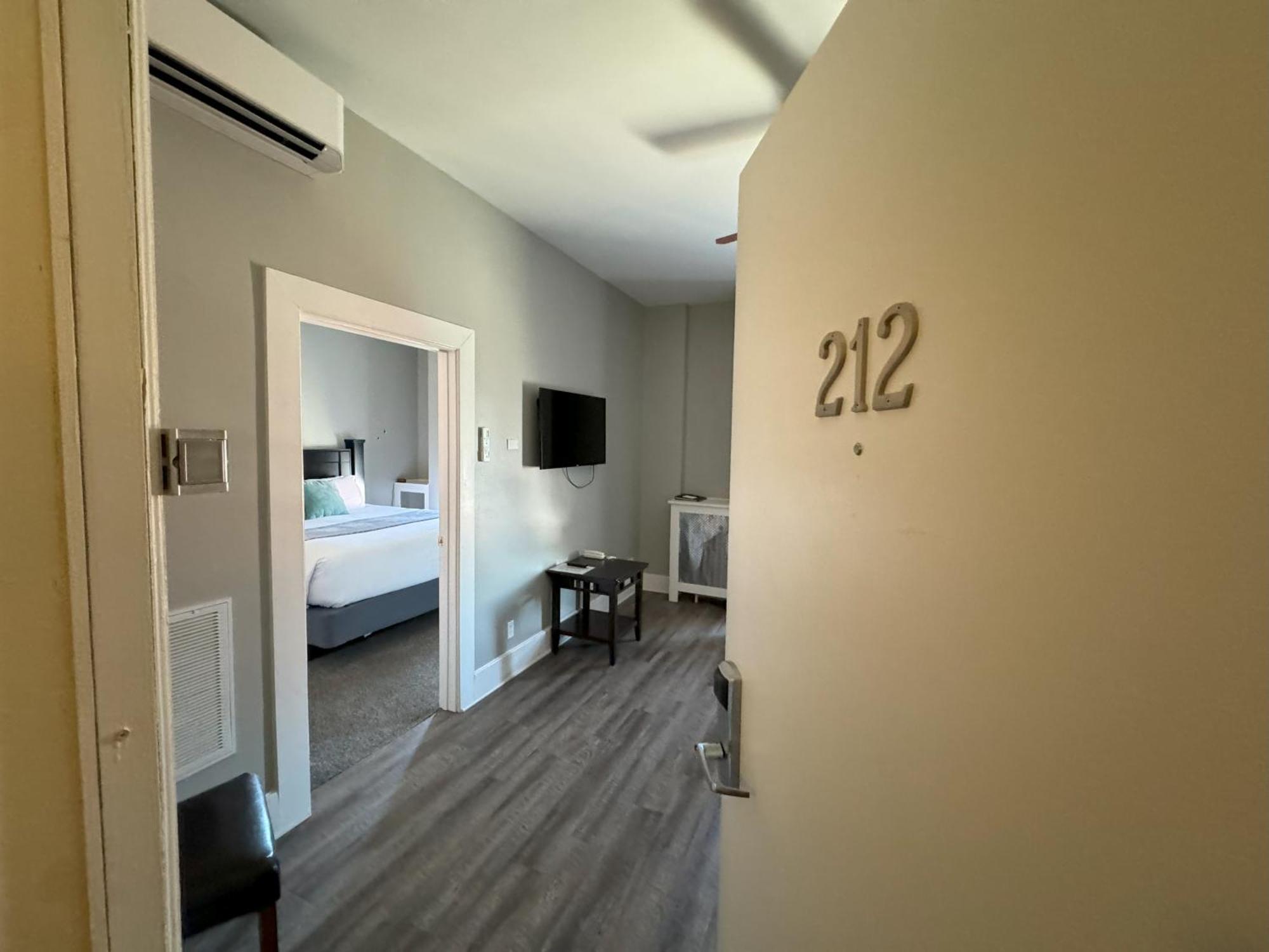 The Continental Hotel Centerville ภายนอก รูปภาพ